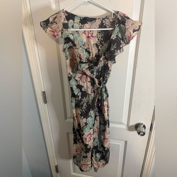 French Connection Floral wrap midi Dress with Ruffle Sleeves size 2 EUC - Picture 1 of 3